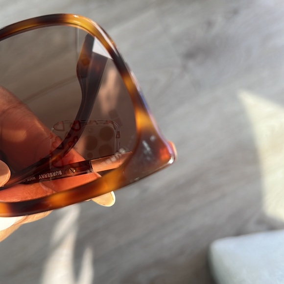BURBERRY HAVANA SQUARE SUNGLASSES - Picture 10 of 10